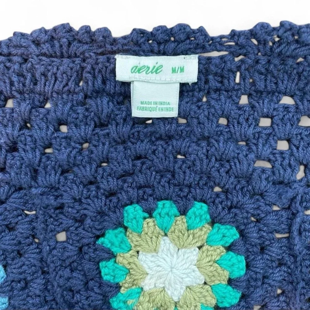 AERIE Crochet Puff Sleeve Crop Top Size M Navy Blue Floral Cottagecore Girly - Picture 3 of 4